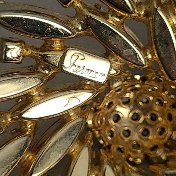 Vintage Sherman Pinwheel Design Brooch & Clip-On Earring Set - Picture 8 of 11